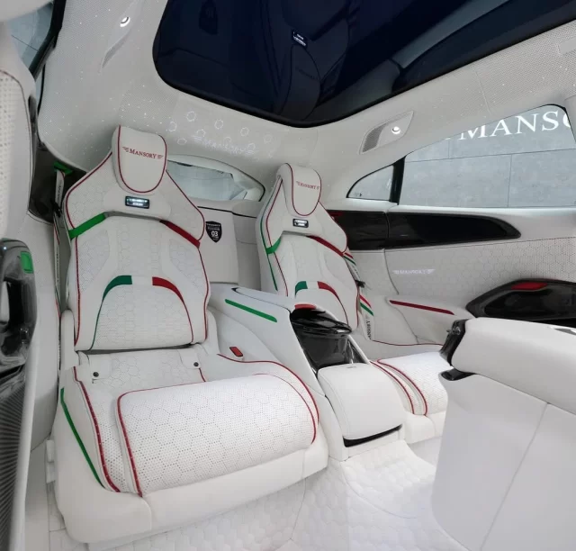 MANSORY’s special edition the “MANSORY Pugnator Tricolore.” features a special color scheme of white, red, and green is used throughout the vehicle, both inside and out, and is used in specific areas of the interior for accentuation. All body parts, including the bonnet, are made of through-colored forged carbon.
#MANSORY #SpecialEdition #PugnatorTricolore #ForgedCarbon #CMF